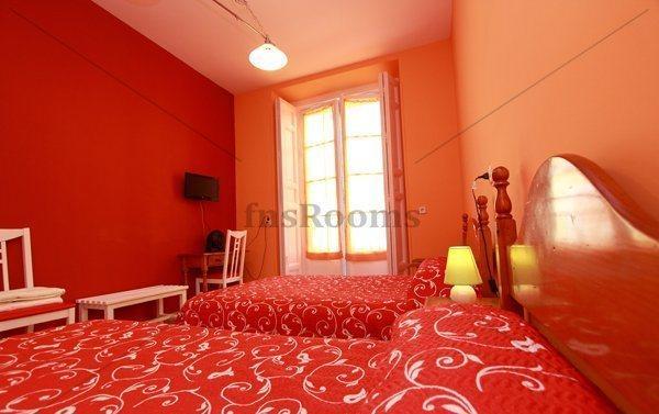 Hostal Rico Madrid Eksteriør billede