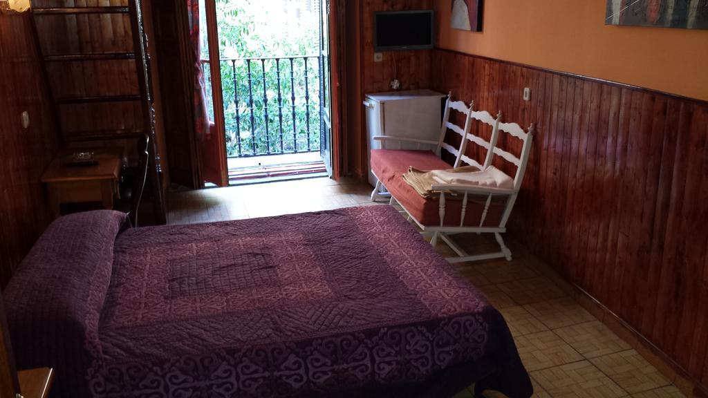 Hostal Rico Madrid Værelse billede