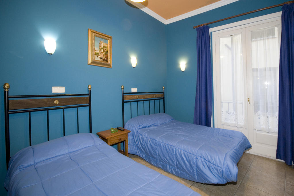 Hostal Rico Madrid Værelse billede